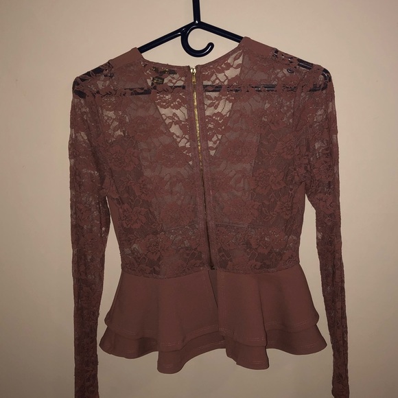 Long sleeve top with lace - Picture 2 of 3